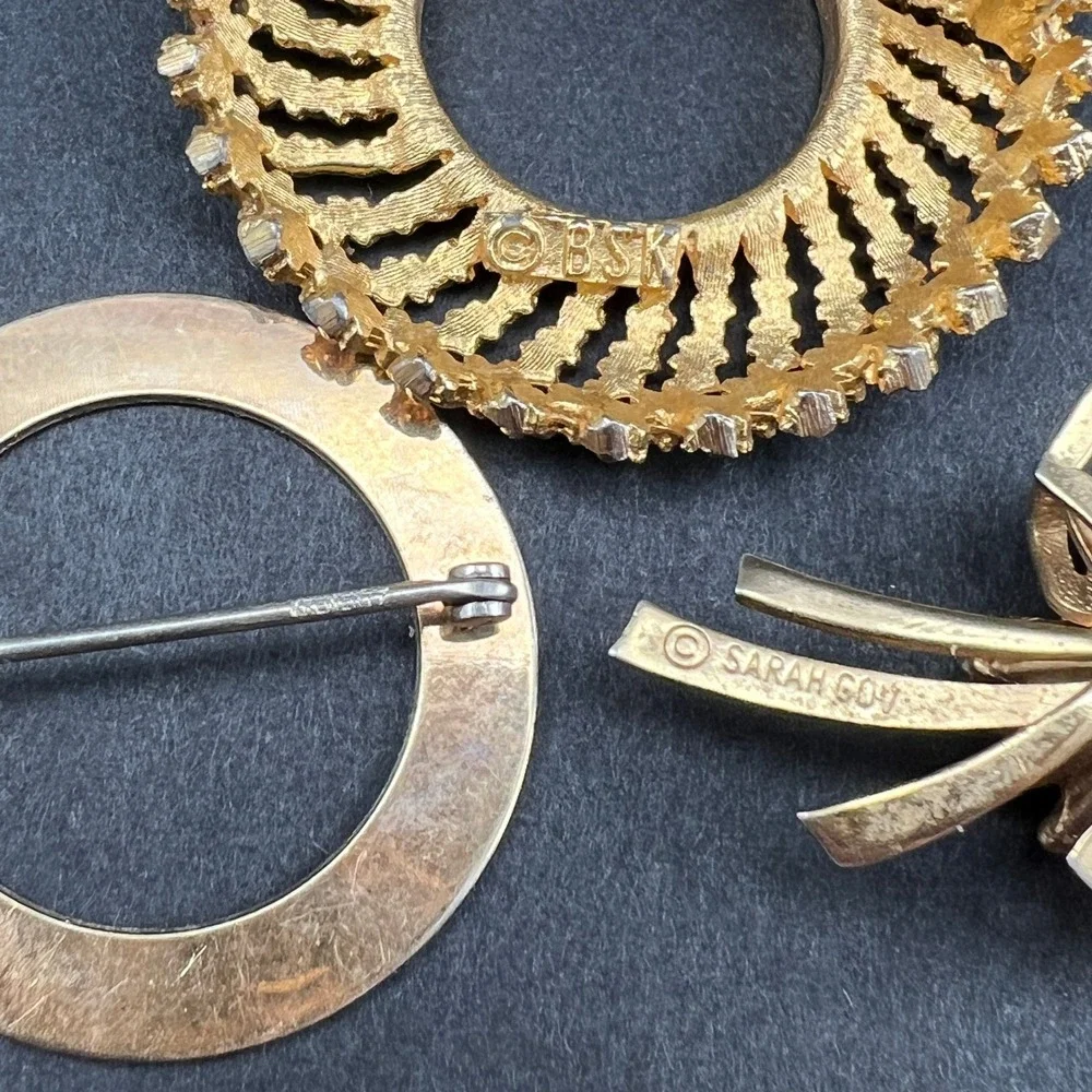 Vintage Brooch Lot 10 Gold Silver Tone Rhinestone Incl Sarah Cov BSK Krementz